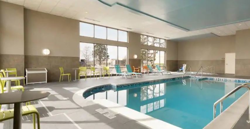 Home2 Suites By Hilton Milwaukee Airport Exterior photo